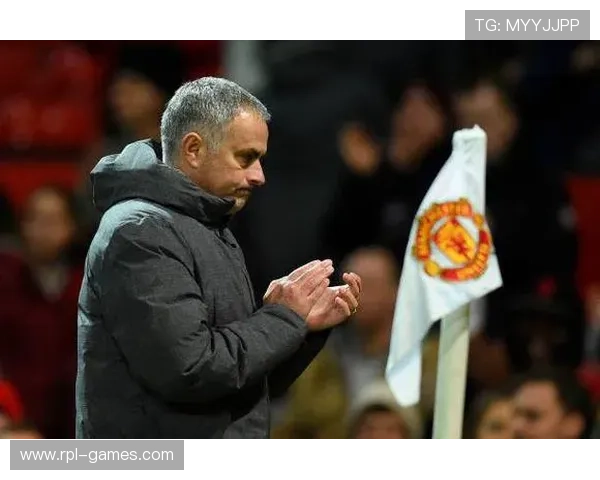 雷吉纳两翼齐飞，边路攻势撕开防线